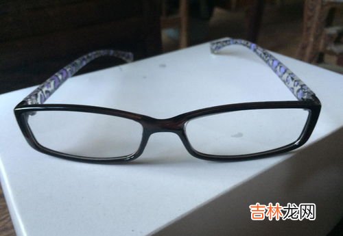 老花眼镜怎么选,怎么选老花镜?