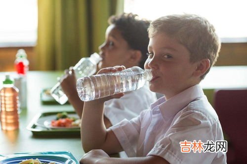 喝热水对身体能有什么好处,喝热水的好处有哪些?