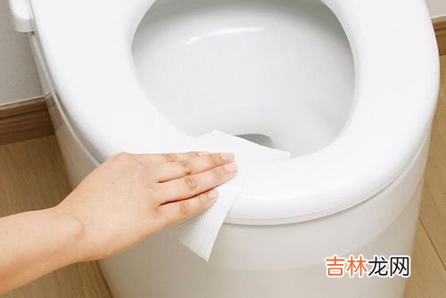 马桶里倒醋能软化大便吗,马桶堵了倒醋可以吗?
