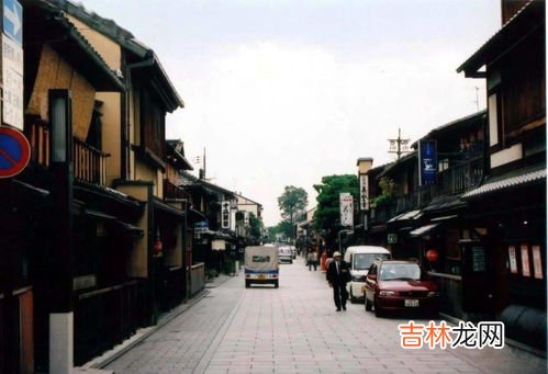 古建筑内严禁使用什么等高温照明灯具,古建筑内不应设置大于多少瓦的白炽灯?