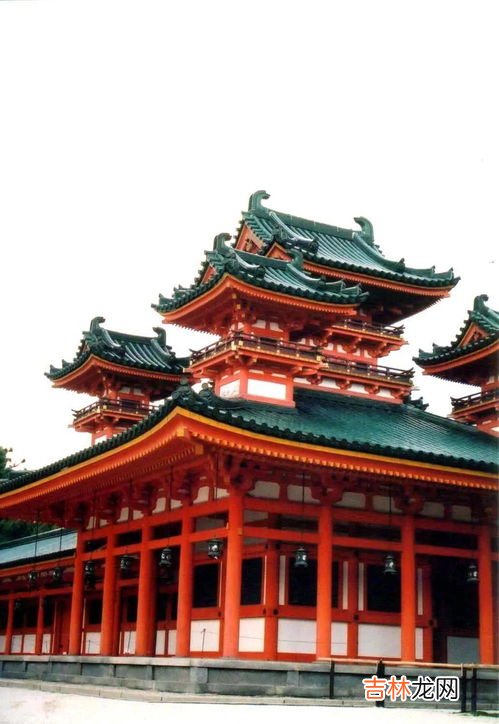 古建筑内严禁使用什么等高温照明灯具,古建筑内不应设置大于多少瓦的白炽灯?