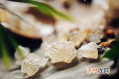 雪燕清洗有窍门吗,燕窝作为美容养颜的圣品，做之前应该怎么清洗？