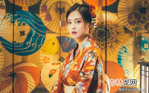 日本和服里面不能穿内衣吗,日本女性穿和服的时候,为什么都不穿内衣?