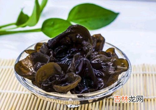 木耳是发物吗,黑木耳属于发物吗？高尿酸血症患者可以吃吗？
