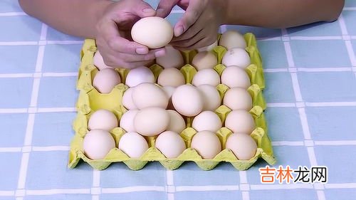 鸡蛋放冰箱一个月可以吃吗,鸡蛋存放在冰箱中冷藏,可以存放多久?