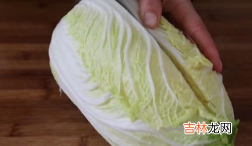 白菜和鸡蛋可以一起吃吗,白菜可以和鸡蛋一起吃吗?白菜能和鸡蛋同吃吗?