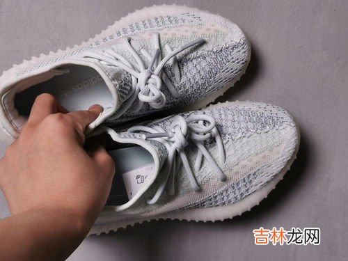椰子700和350尺码一样吗,我平常穿44的鞋,请问椰子350我应该买多大的?