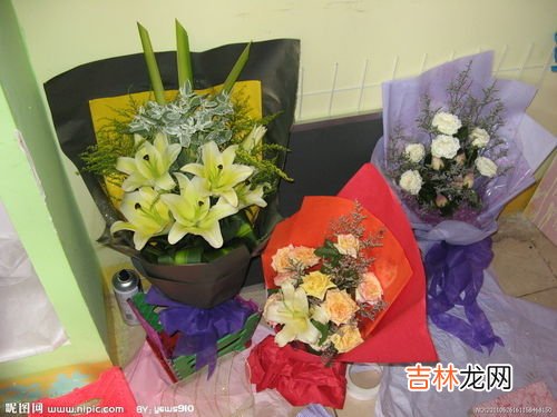 买的鲜花花束怎么保持时间久一点,收到的鲜花怎么保存的久一点