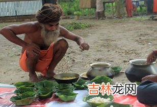 男子在花坛摘大蒜叶烧鱼吃中毒,家庭红烧鱼块怎么做好吃又简单，做法图解