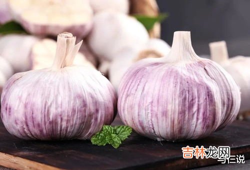 大蒜为什么不能放冰箱里,大蒜能不能放冰箱