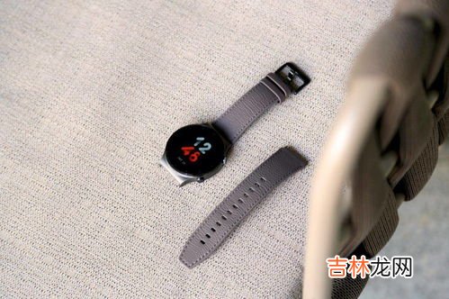 机械表长时间不佩戴会对表的影响,机械手表如果不带 时间长了会不会出现误差