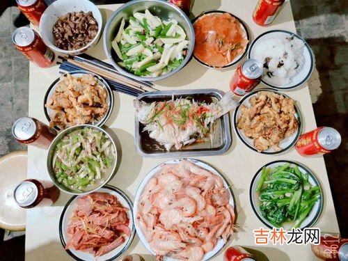 年夜饭由来的传说,春节吃年夜饭的由来