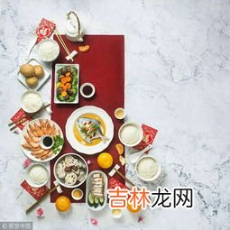 北方人年夜饭吃饺子的象征意义,北方人年夜饭一般都吃饺子，其象征意义是？？