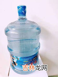 纯净水和矿泉水的区别,矿泉水和纯净水的区别