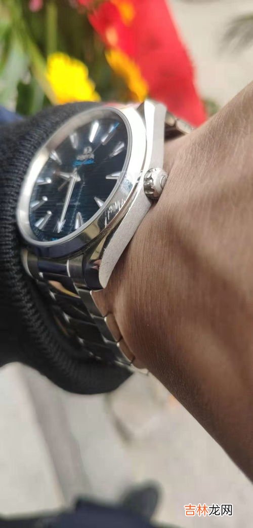 欧米茄手表调整日期,欧米茄手表怎么调日历 欧米茄手表怎么看型号