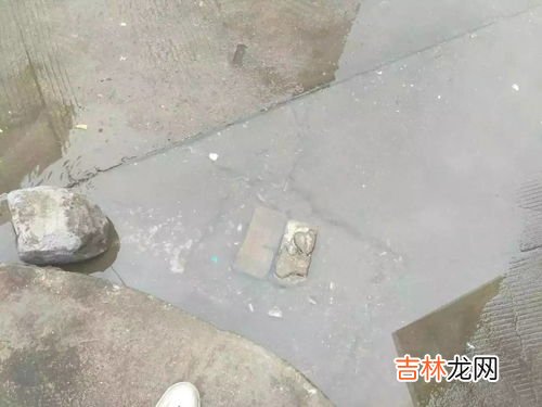 老式浴缸下水道堵了怎么办,洗澡时下水道不通快怎么处理