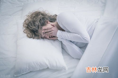 女生睡觉前说安安是什么意思,晚上睡觉前，有人跟你说“安”，是什么意思？女孩