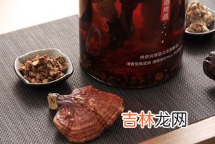 杏子泡酒的功效与作用禁忌,青杏酒的里面里边泡过酒的杏能吃吗?
