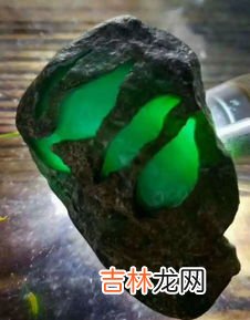 木那翡翠原石特点,缅甸木那翡翠原石特点
