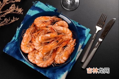 虾尾焯水应该用冷水还是热水,虾是冷水焯还是热水焯