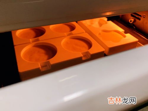 刚买回来的海绵蛋要洗吗,刚买回来的鸡蛋要先洗干净再保存吗t?