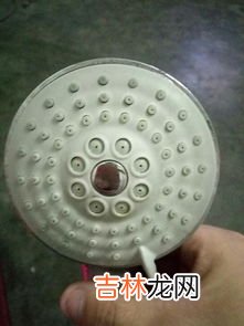 莲蓬头堵住了怎么清洗,淋浴花洒喷头堵了怎么办?喷头堵塞清洗小妙招