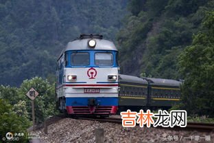 在火车上座位被占了怎么办,如果火车上有人霸占你的座位，你会怎么办？