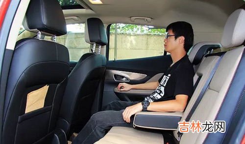 在火车上座位被占了怎么办,如果火车上有人霸占你的座位,你会怎么办?