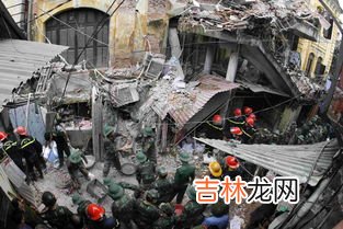 建筑物发生坍塌时,遇到建筑物坍塌该如何自救