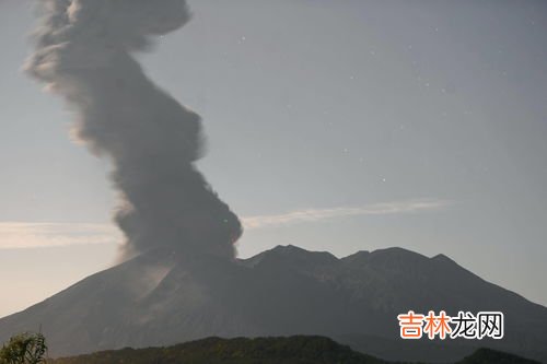 樱岛火山上次喷发时间在什么时候,日本樱岛火山4日上午11时发生喷发,地震几级？