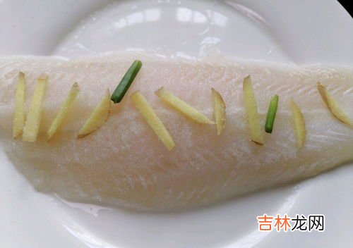 龙利鱼蒸多长时间,龙利鱼清蒸多长时间 清蒸龙利鱼是冷水下锅还是热水