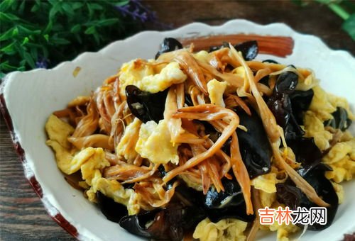 干黄花菜用不用焯水,黄花菜干泡多久合适-干黄花菜泡了还用煮吗