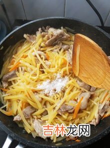 土豆丝八分熟可以吃吗,土豆丝煮几分钟熟 土豆丝煮多久啊