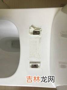 马桶刷掉进马桶怎么办在内部很深,刷子掉进马桶里堵了怎么办