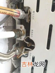 机械表能带着洗热水澡吗,洗澡或者游泳的时候可以戴着手表吗？