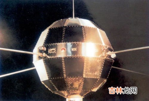 发射第一颗人造卫星是哪个国家,发射第一颗人造卫星的国家是什么?