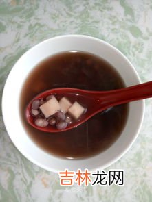 红豆薏米茯苓水的功效与作用泡水 红豆薏米茯苓水的功效与作用,红豆薏米茯苓水的功效与作用