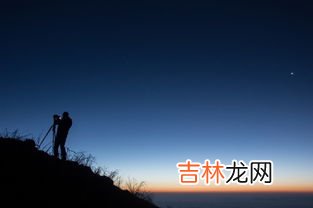 启明星在哪个方向,启明星清晨出现在天空的哪个方向?