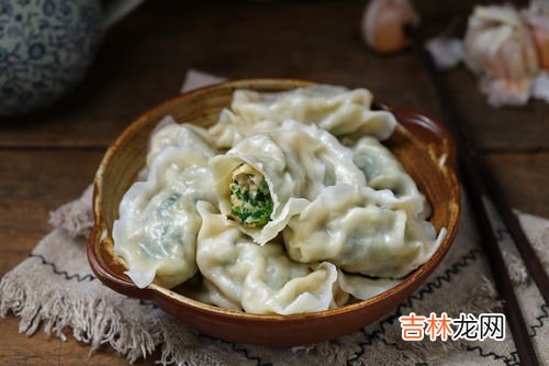 虾仁配什么蔬菜包饺子,虾仁饺子馅放什么菜