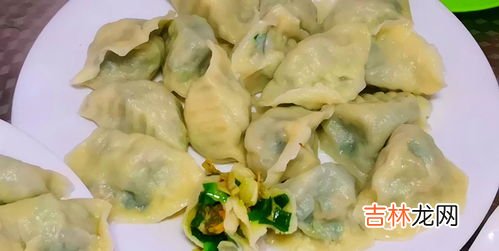 虾仁配什么蔬菜包饺子,虾仁饺子馅放什么菜