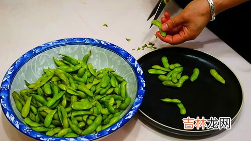 怎么煮毛豆翠绿不变黄,做水煮毛豆,切记不要直接下锅煮,哪3个妙招,翠绿入味不发黄?