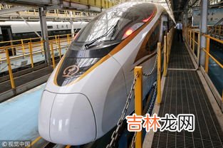 高铁哪里可以充电,高铁充电的地方在哪