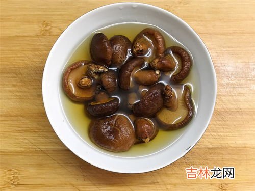 干香菇不泡能直接煮吗,干香菇为什么要泡不可以直接放进去煮呢?