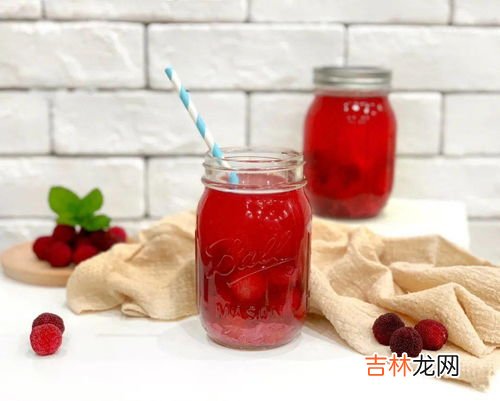 白色衣服染了杨梅汁怎么洗,杨梅弄到白衣服上怎么洗 杨梅弄到白衣服上的清洗方法