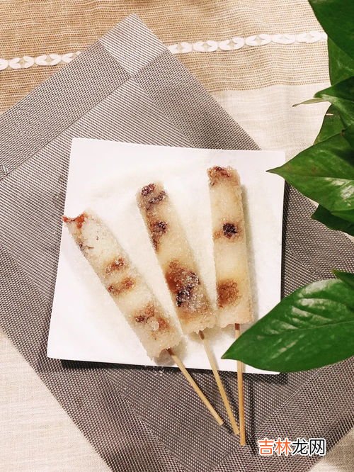 竹筒粽子粘竹筒怎么办,竹筒粽子的做法