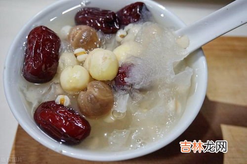 莲子红枣排骨汤的功效,排骨红枣莲米可以一起煮汤吗