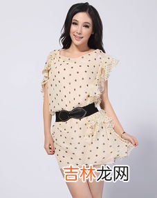 米色裙子配什么颜色上衣好看,这件米色裙子搭什么颜色的上衣好看呢?三条丝巾搭哪条比较搭