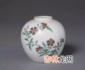 故宫博物院收藏的斗彩三秋杯的年款是,世界历史保护的文物目录