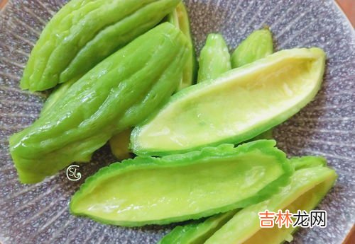 苦瓜和香菇能一起吃吗,苦瓜和土豆香菇木耳能一起吃吗?