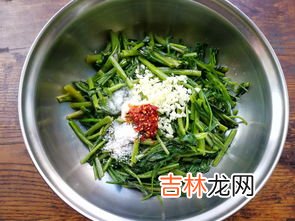空心菜要焯水要不要过冷水,怎么让焯水空心菜不变色呢?